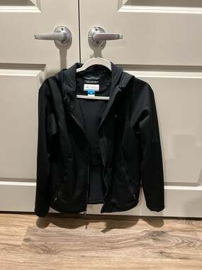 Columbia Women's Omni-Wind Block & Omni-Shield Softshell Hooded Jacket